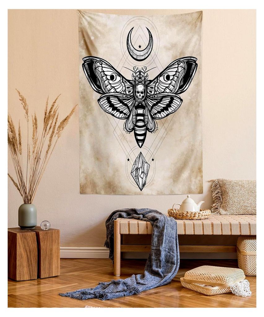 Wandteppich mit Falke-Motte und Schädelmotiv aus weichem Mikrofaserstoff, waschbar und farbecht, 150 x 110 cm, in Weiß, Schwarz und Creme
