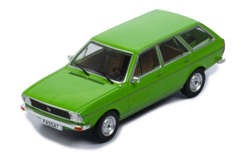 Ixo Models CLC448 VW Passat Variant LS Kombi 1975 grün 1:43 Produktbild 10