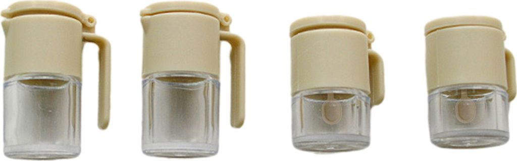 4pcs Dollhouse Ölglas mit Löffel Öffner Deckel transparent 1: 6 Miniatur Ölkane Modell Spielhaus Küche Spielzeugfoto Requisite-Grau