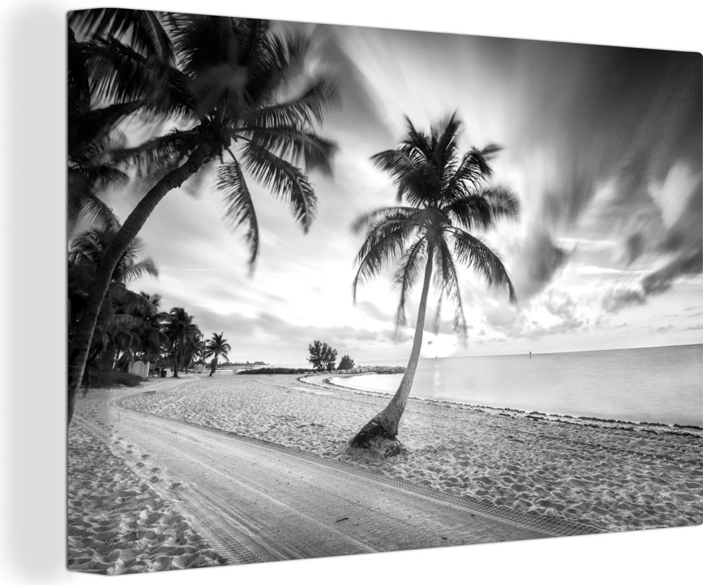 MuchoWow - Leinwandbilder - Die Sonne geht an einem tropischen Strand unter - schwarz und weiß, Wandbild, Wanddeko Bilder Wohnzimmer, 30x20 cm