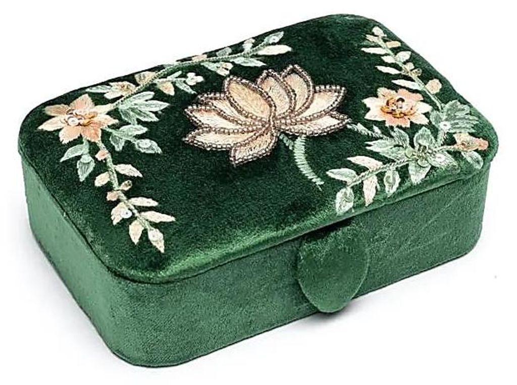 Schmuck-/Tarot-Box Samtgrün mit Lotus – 11 x 15,5 x 5 cm