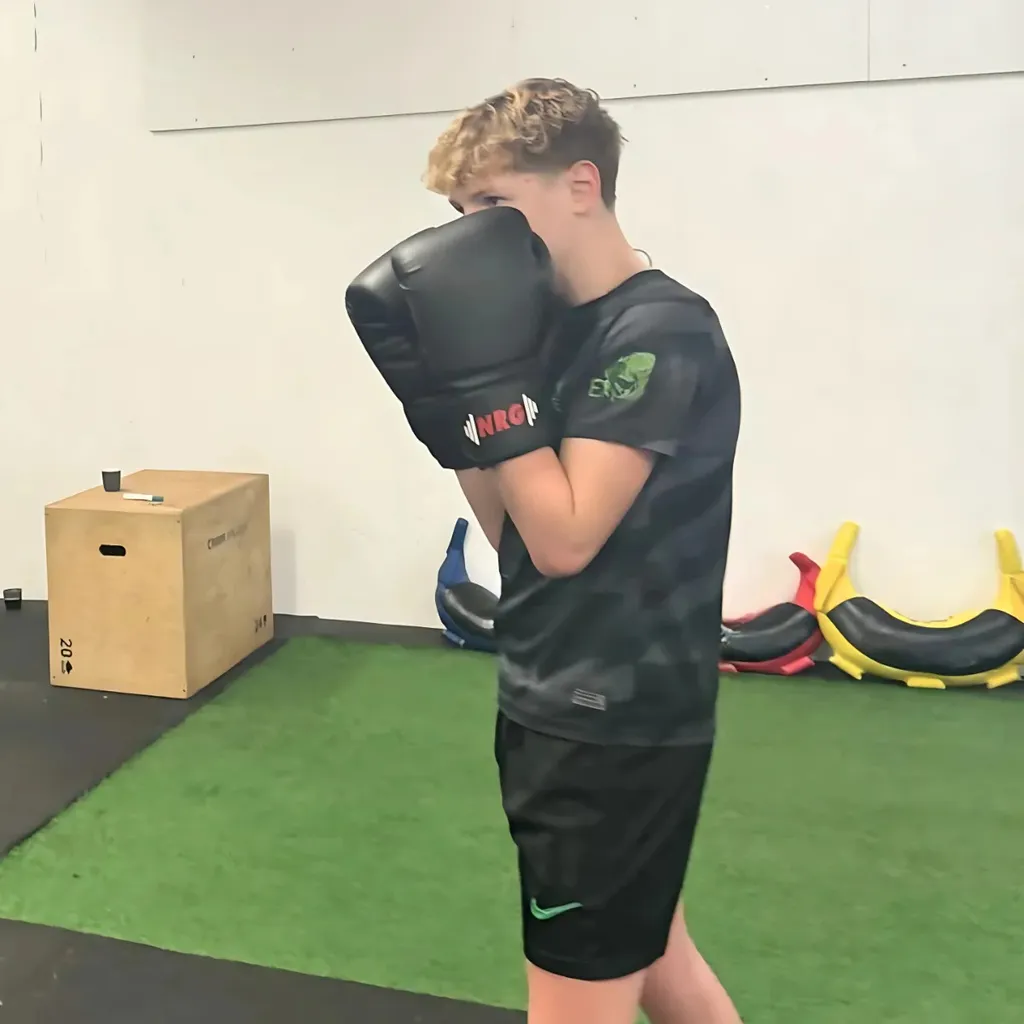 Gants de Boxe Sparring en Simili Cuir Résistant avec Mousse de Protection - 4