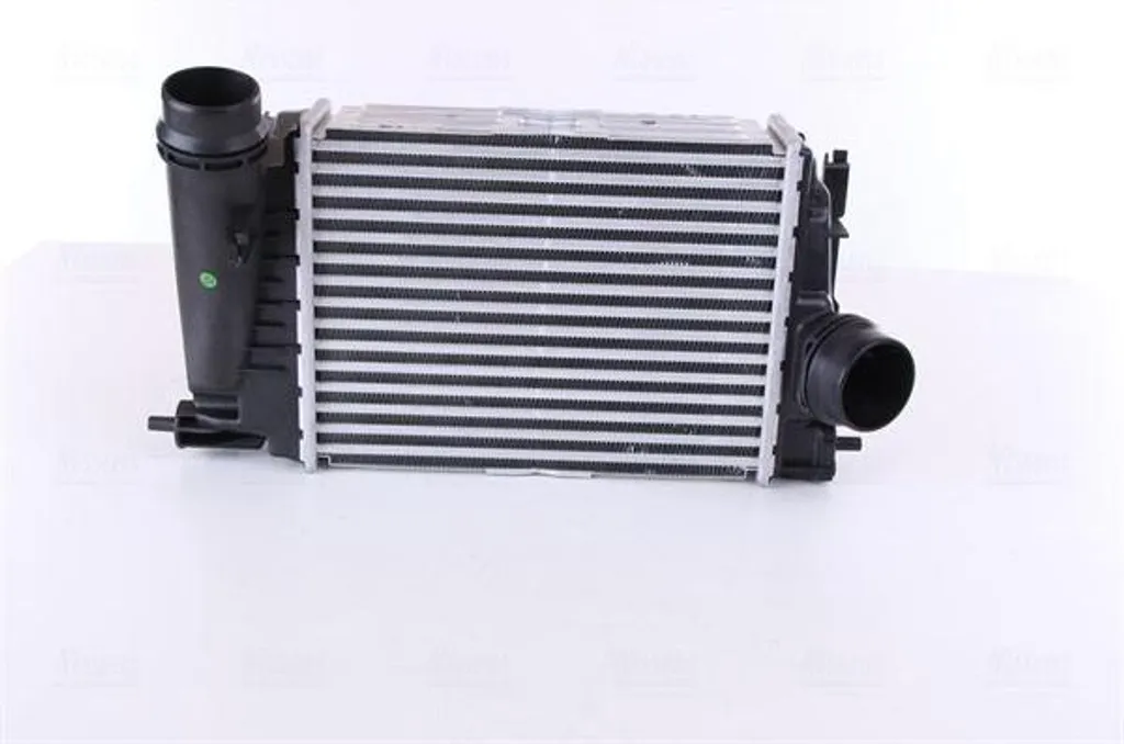 Intercooler Nissens 961521 OE 144962803R pour Renault Captur et Scenic
