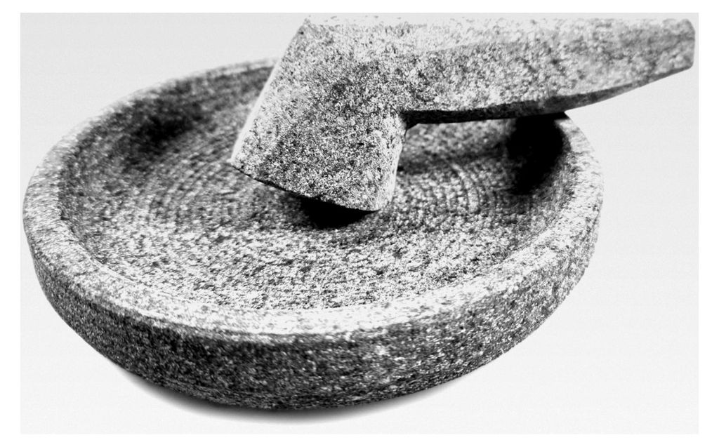 Cobek Mörser aus vulkanischem Naturstein – Traditionelles indonesisches Küchenwerkzeug zum Zerkleinern und Mahlen – 15 cm