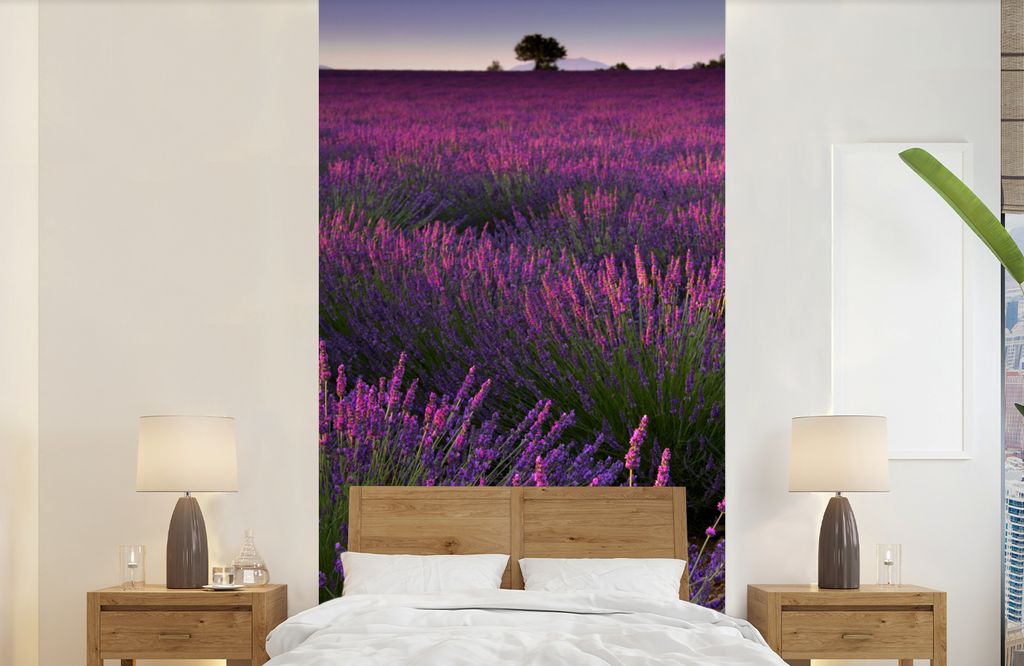 MuchoWow Fototapete für Wohnzimmer oder Schlafzimmer Wandtapete Vinyl Motivtapete Die Lavendelregion im französischen Mutterland - 120x240 cm -...