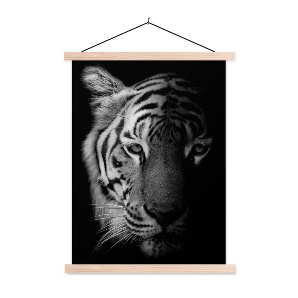 MuchoWow Textilposter Tiger - Tiere - Wild - Schwarz - Weiß 40x53 cm mit holzfarbenen Rahmen - Schlafzimmer
