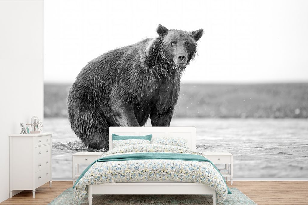 MuchoWow Fototapete für Wohnzimmer oder Schlafzimmer Wandtapete Vinyl Motivtapete Bär - Fisch - Wasser - 450x300 cm - Gemusterte