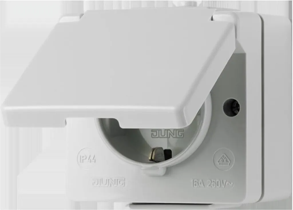 Prise de courant 16A Jung 621W-1 idéale pour garage et locaux humides IP44