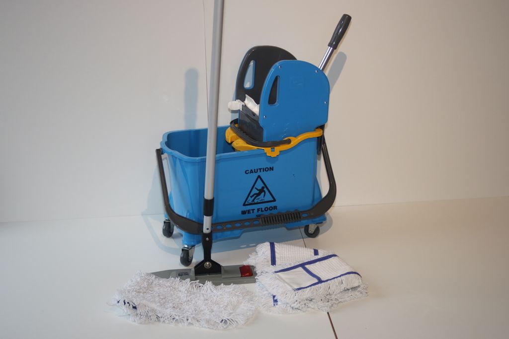 CleanSV Wischset - Bodenwischer Vera blau Magic click 40 cm, Putzeimer, Presse, Inneneimer und Mopset