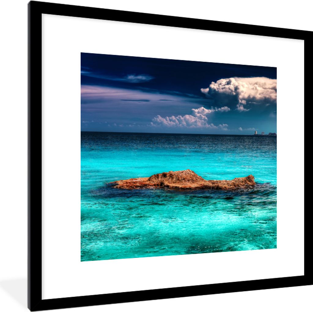 MuchoWow MuchoWow Gerahmtes Poster Die Skyline von Cancun mit klarem blauem Wasser 40x40 cm - Poster mit zchwarzem Bilderrahmen - Poster - Plak...