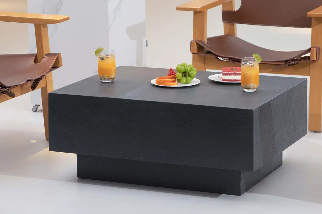 Table basse rectangulaire en pierre de travertin noir TEVERE Medium
