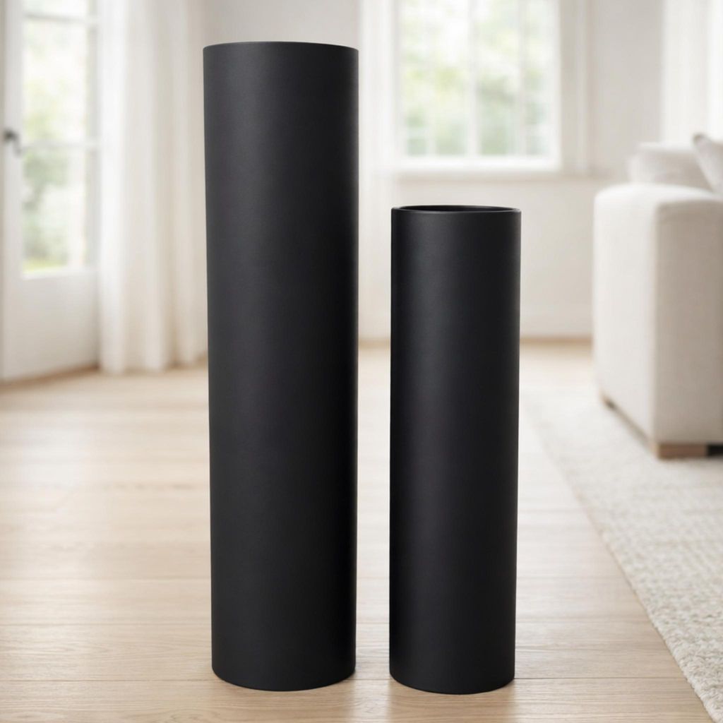 Leewadee Bodenvasen 2er Set aus Metall in schwarz Produktbild 