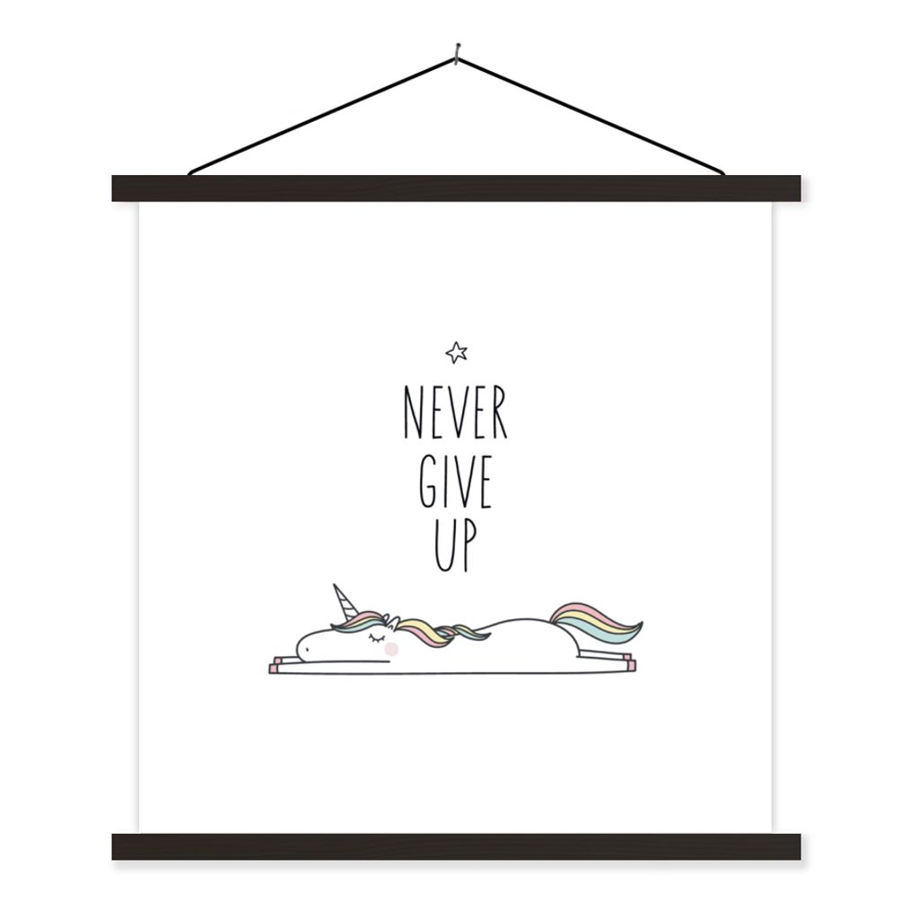 MuchoWow Textilposter Einhorn - Kinder - Zitate - Niemals aufgeben - Mädchen 60x60 cm mit schwarzem Rahmen - Posteraufhänger