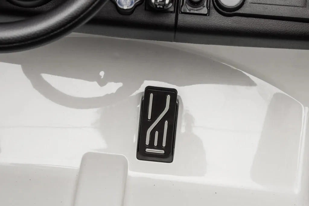 Range Rover Evoque 12V Blanc - Le Cadeau Idéal pour Jouer à l'Extérieur