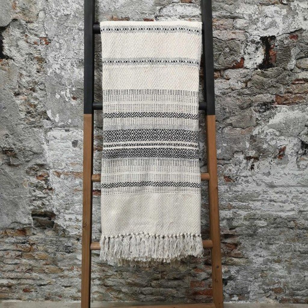 Tagesdecke Dempa Wiladu Decke 130x170 cm aus Baumwolle elegant weiß und schwarz