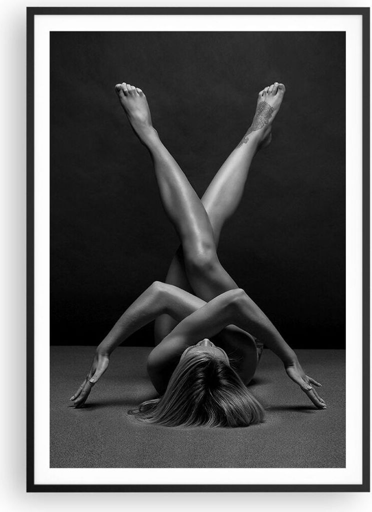 Gerahmtes Poster - Schwarzer Rahmen - Frau Gymnastik Yoga - 70x100 cm - Wand Bild - Wanddeko - Wandbilder - Kunstposter - Wandposter - Bilderrahmen...