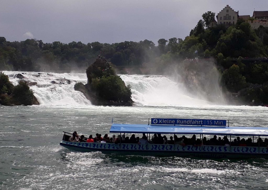 hansepuzzle 33264 - Rheinfall in Schaffhausen Puzzle, 260 Teile, Natur, 41,0 x 28,0cm mit hochwertiger Aufbewahrung, Kartonbox & Beutel