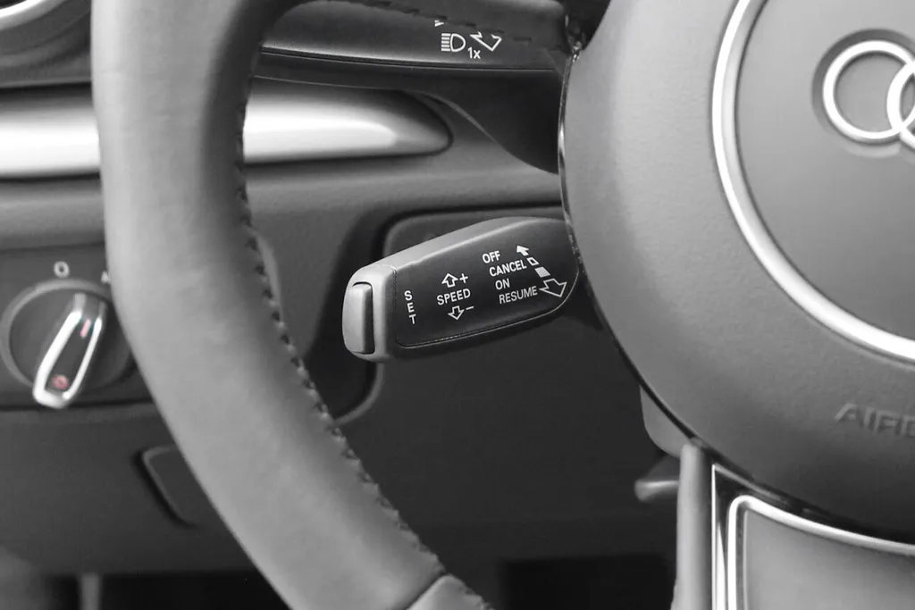 Pack Régulateur GRA Audi Q2 GA avec Faisceau de Câblage et Commodo Noir