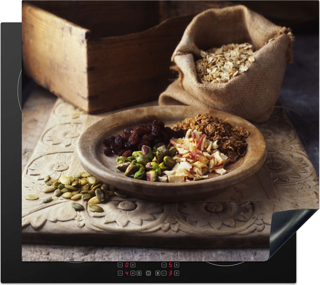 KitchenYeah Herdabdeckplatte Jutesack und Holzteller mit Pistazien , 57x51cm, Küche Deko, Glaskeramikfeld Herdabdeckung, Abdeckplatte fùr Kochfeld