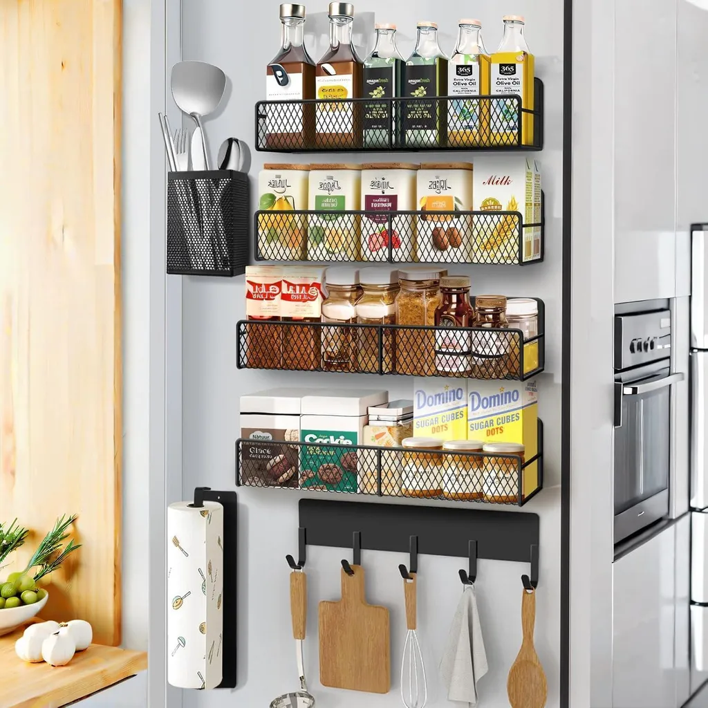 Organizer Magnetico Frigo 7 pz - Mensole Spezie e Portarotolo Nero