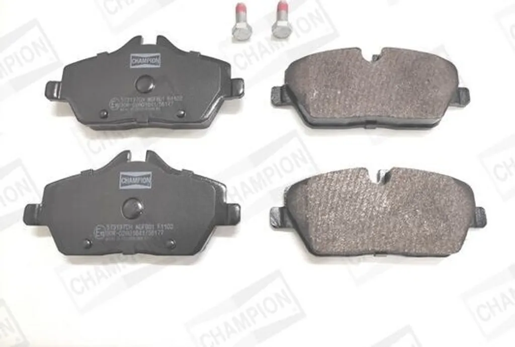 Plaquettes de frein BMW Série 1 E87 E81 Champion 573137CH OE 34116767143