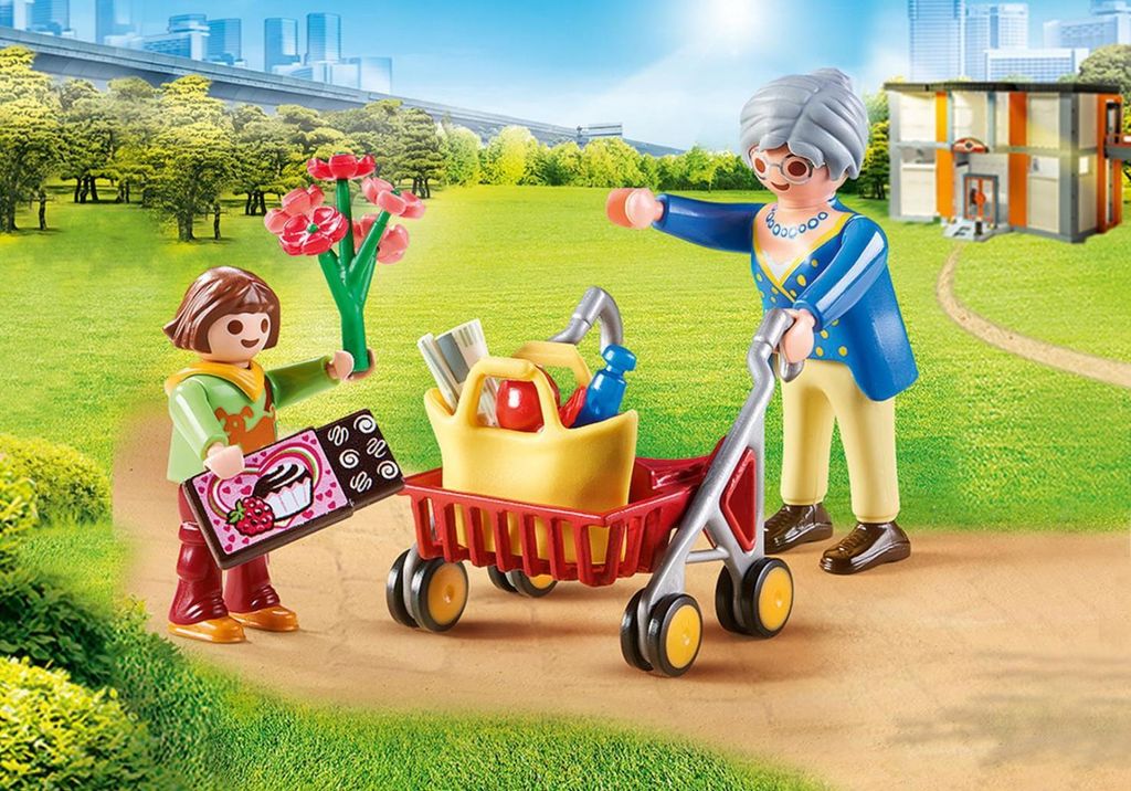 PLAYMOBIL® 70194 Grand-mère avec déambulateur Image du produit 
