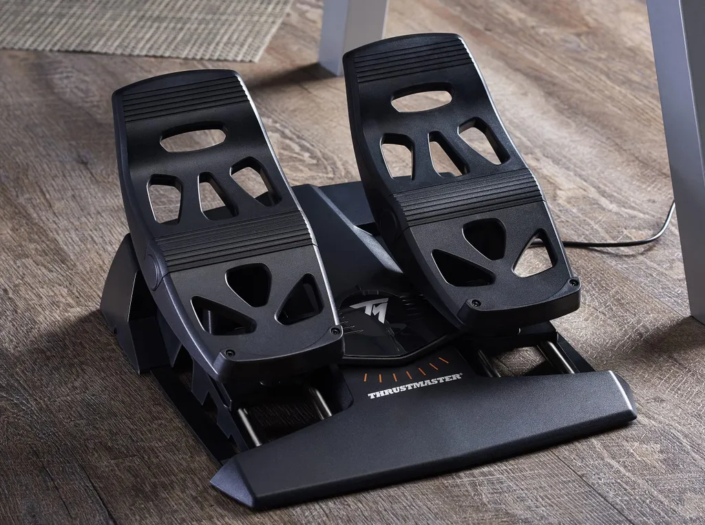 ThrustMaster T-Flight Rudder Pedals : Optimisez votre Pilotage Virtuel - 12