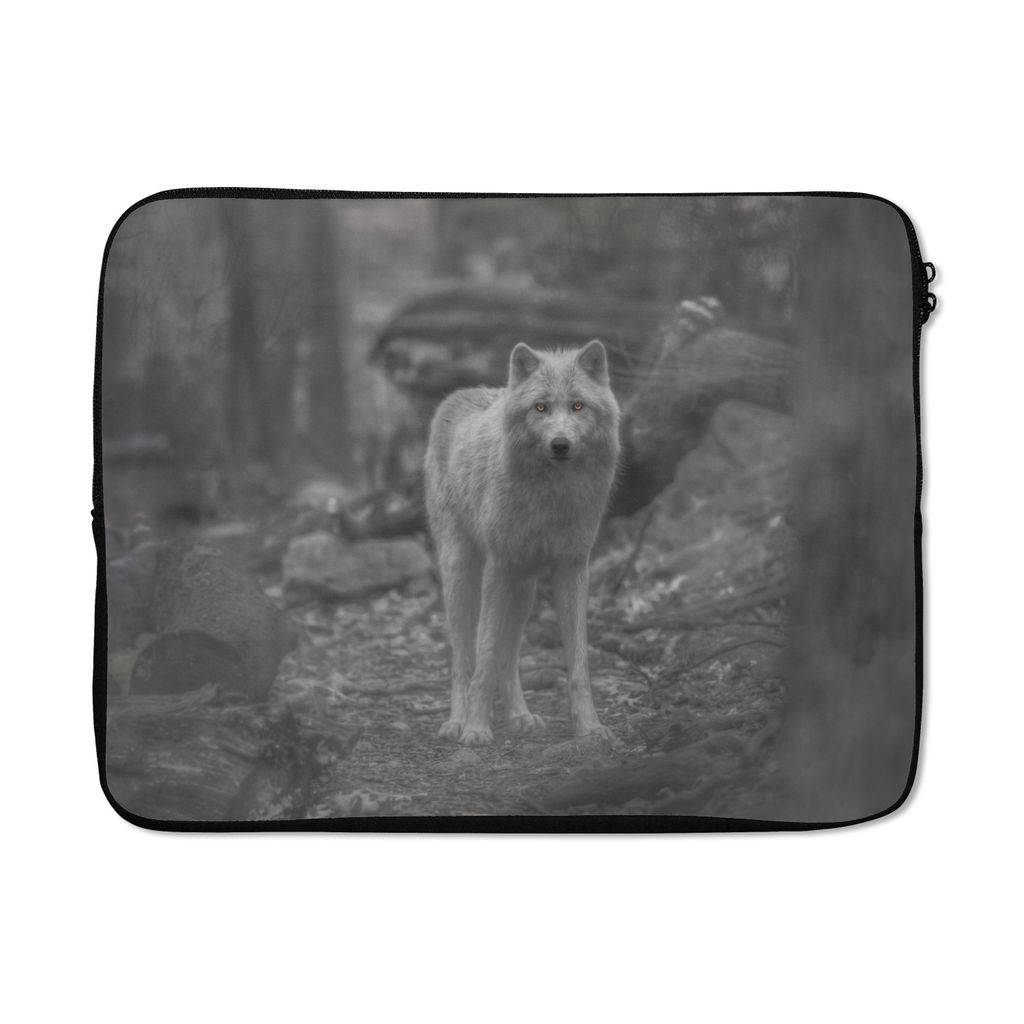MuchoWow Laptop Hülle 15 Zoll Weißer Wolf im Wald in Schwarz und Weiß Laptoptasche - Laptoptasche - Sleeve - Rundum-Schutz