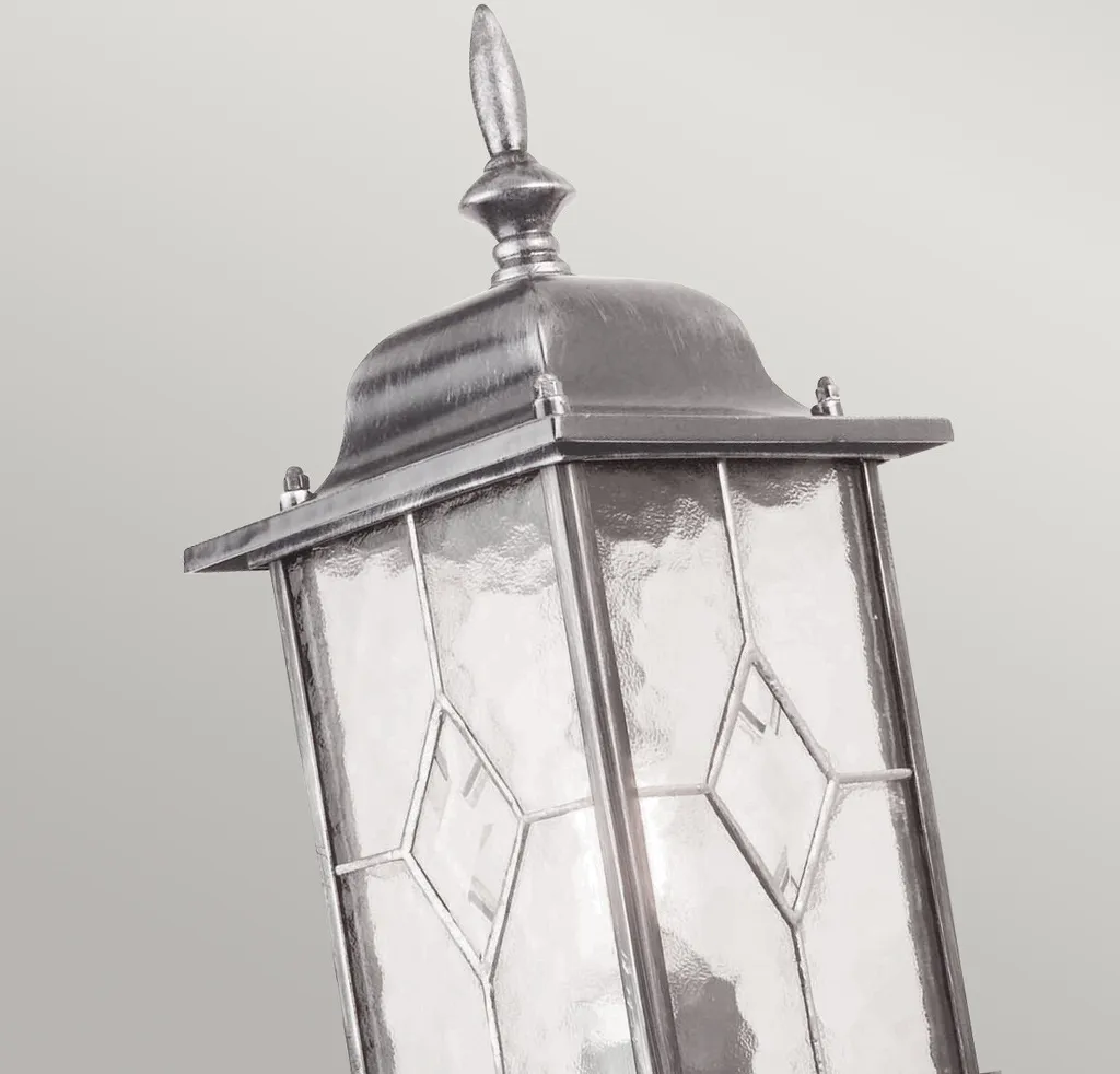 Applique Wexford aluminium noir IP44 Elstead : éclairage robuste E27