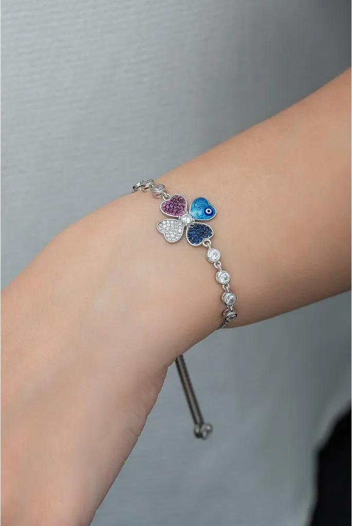Bracelet ajustable pour femme avec motif trèfle en argent et zircons brillants