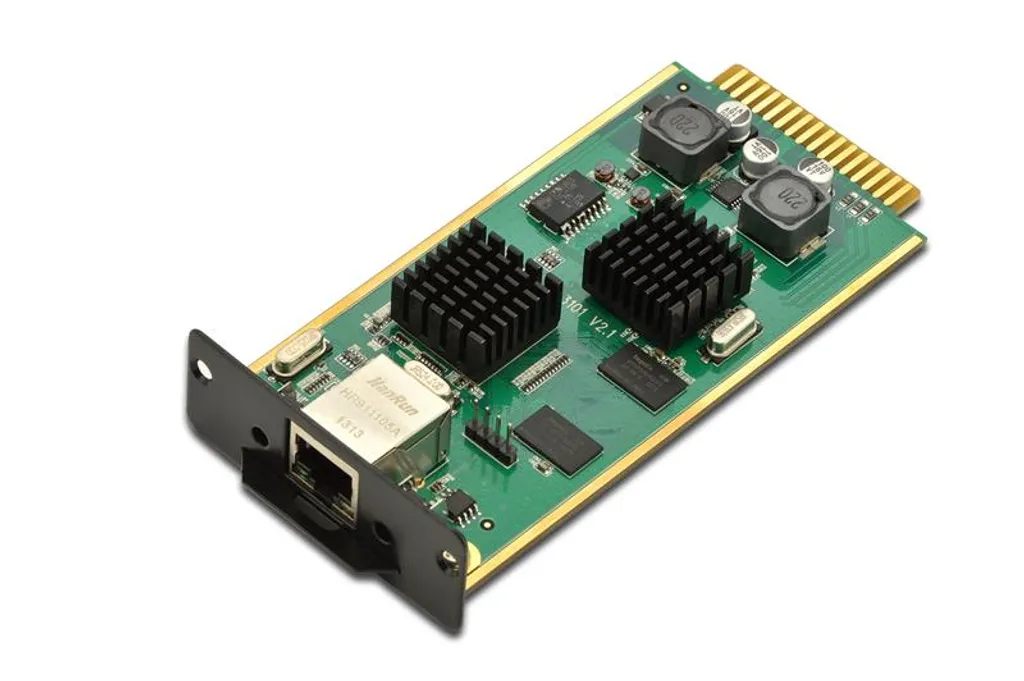 Contrôlez vos serveurs à distance avec le module IP DIGITUS sur LAN