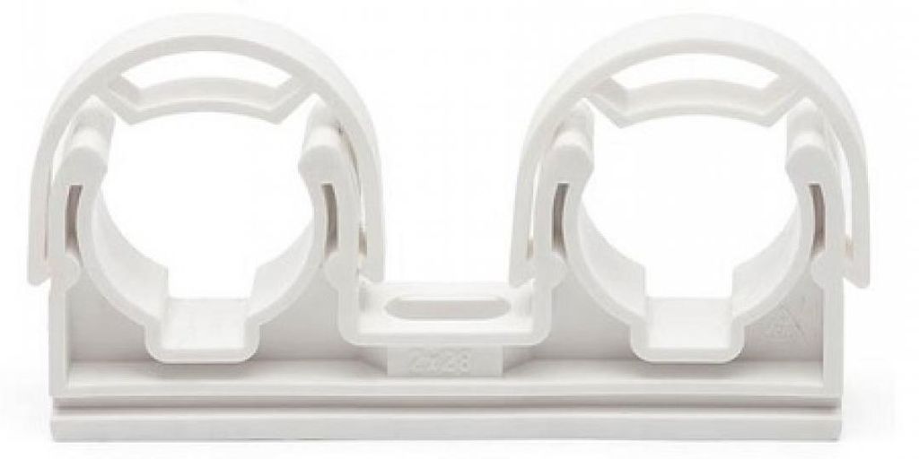 Dvojpríchytka na medené potrubie, so strmeňom, biely plast Obrázok produktu 