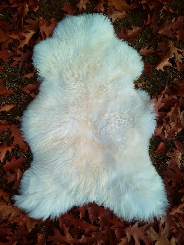 VÉRITABLE PEAU DE MOUTON D'AGNEAU NATURE BLANC TOP OFFRE Image du produit 