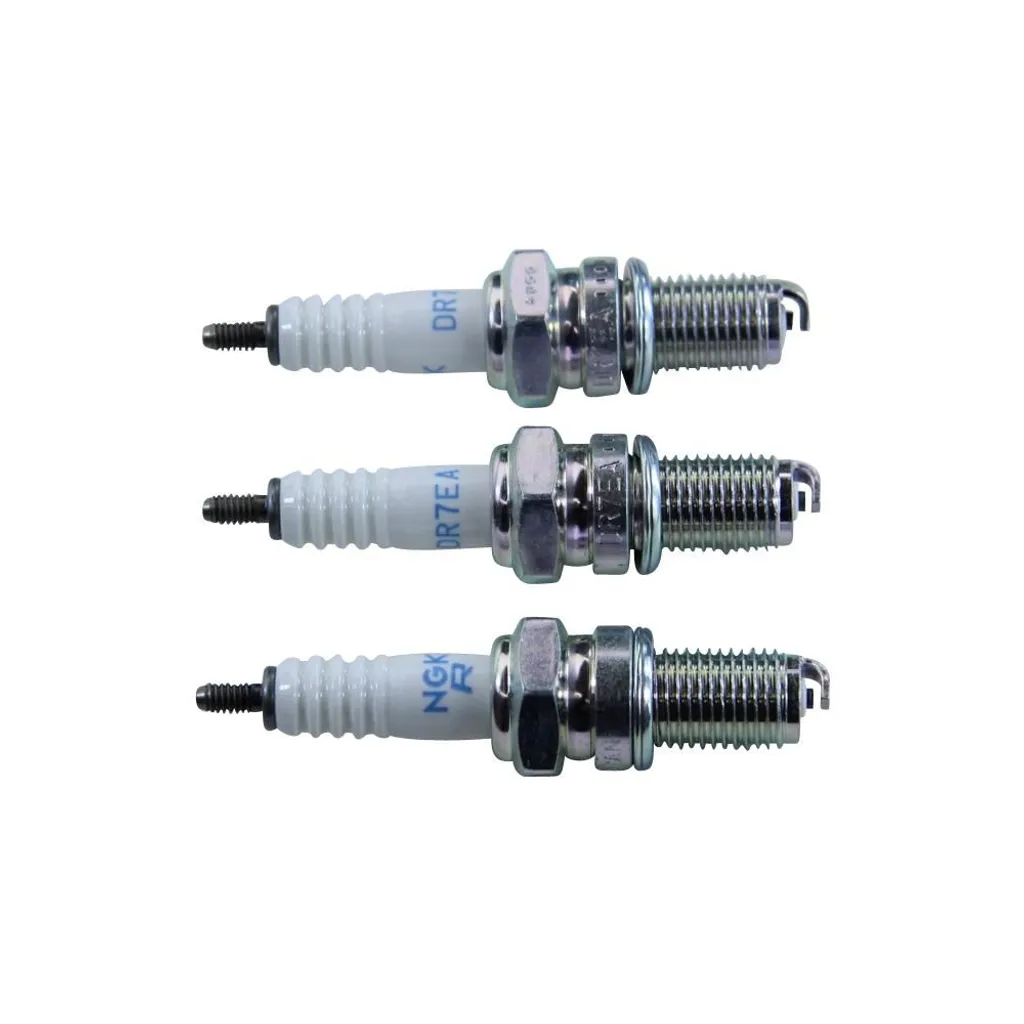 Set 3 Candele NGK 7839 DR7EA - Massima Efficienza Combustione