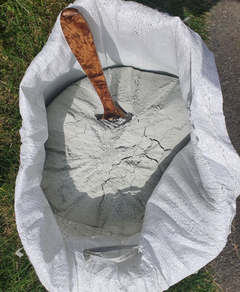 Urgesteinsmehl aus Franken Diabas Mineraldünger Bodenaktivator Staubbad 20 kg Sack