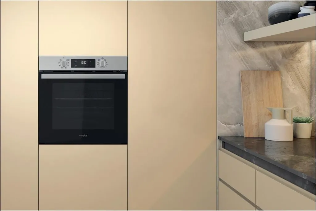 Four Encastrable Pyrolyse Whirlpool OMR559RR0X Noir - Haute Performance