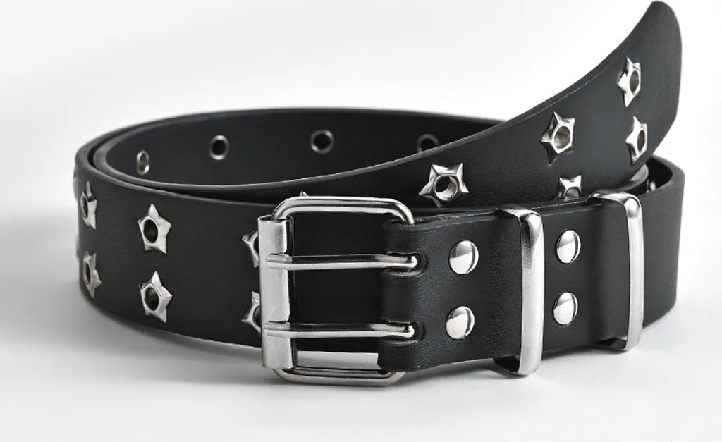 Cintura Goth INF Nera con Stelle e Doppia Fibbia per Jeans e Gonne - 1