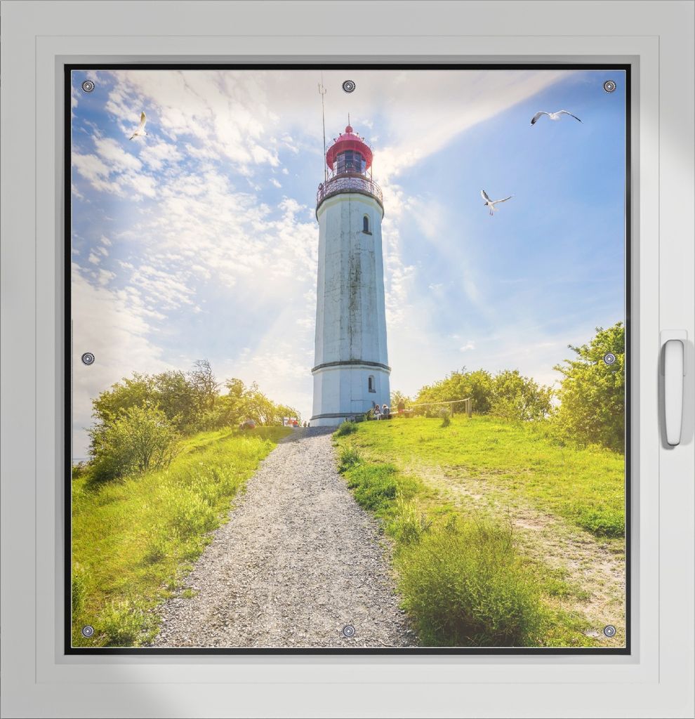 Wallario Lichtschutzbild, Dekorativer Sichtschutz Sonnenschutz 96 x 93 cm mit Motiv: Leuchtturm auf Hiddensee bei Sonnenschein - Verdunklung ohne B...
