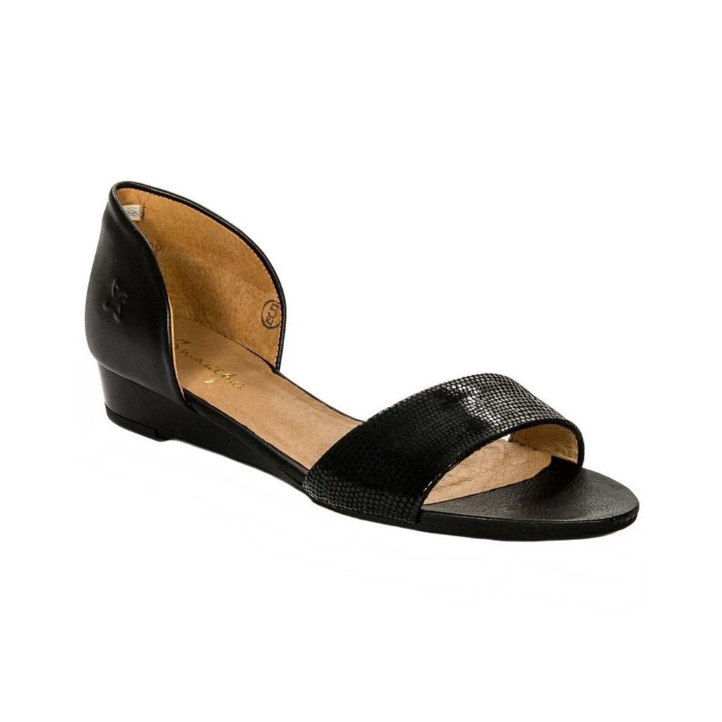 Lederschuhe mit niedrigem Keilabsatz