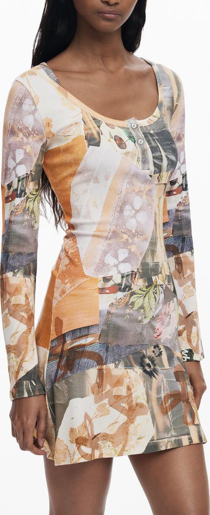 Beiges Damenkleid mit Kontrastdetails und Knöpfen – Trend 2023