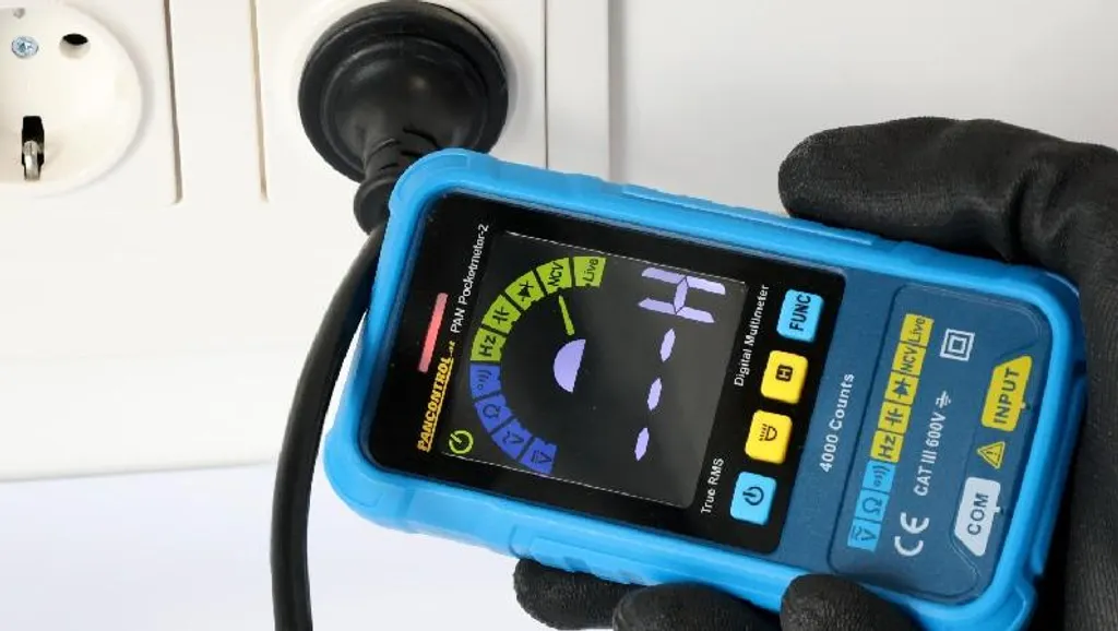 Finis les pannes électriques avec le Multimètre PAN Pocketmeter-2