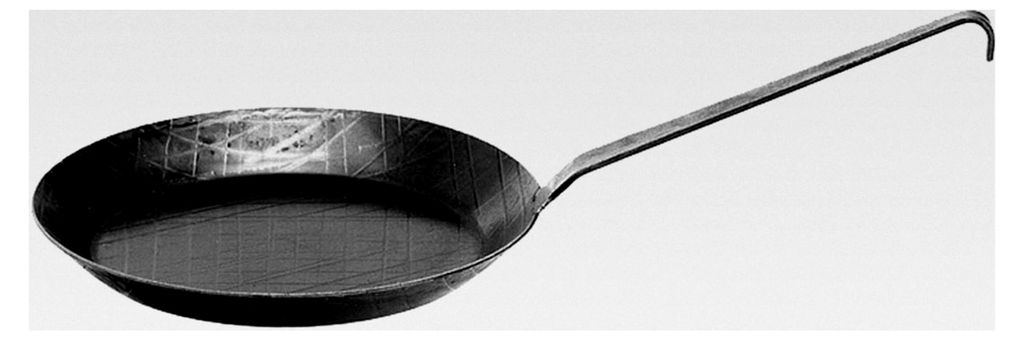 Schmiedeeisenpfanne 45 cm Ø – Bratpfanne aus robustem Schmiedeeisen, unbeschichtet, für rustikales Braten und scharfes Anbraten