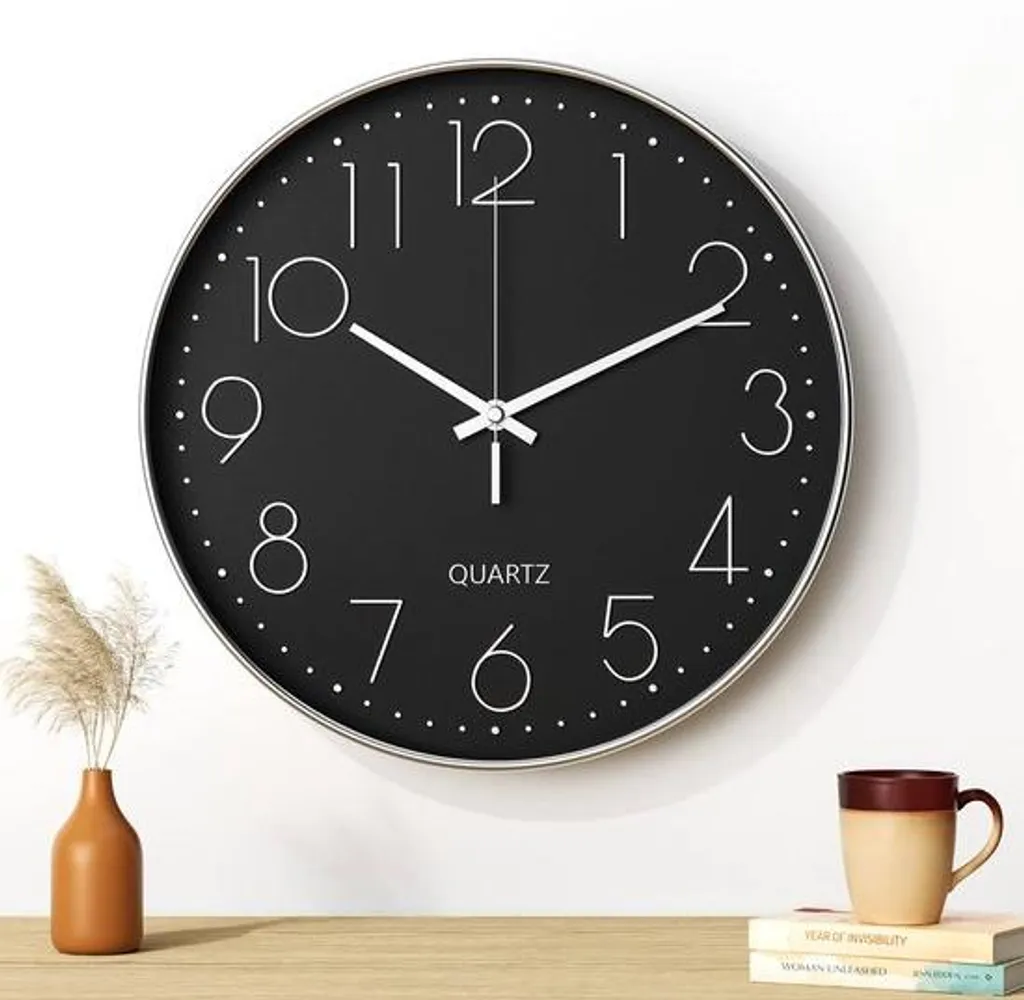 Horloge murale argent minimaliste 30 cm silencieuse et facile à installer