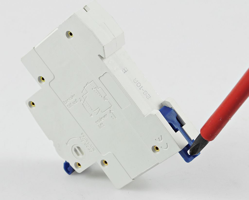 Disyuntor Hager MBN116 – 1 Polo, 16A, Curva B, 6 KA, Para Cuadros Eléctricos (pack De 2)