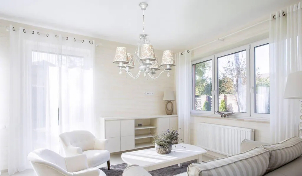 Marzano - Suspension Design Blanc Épuré pour Éclairage Intérieur Chic