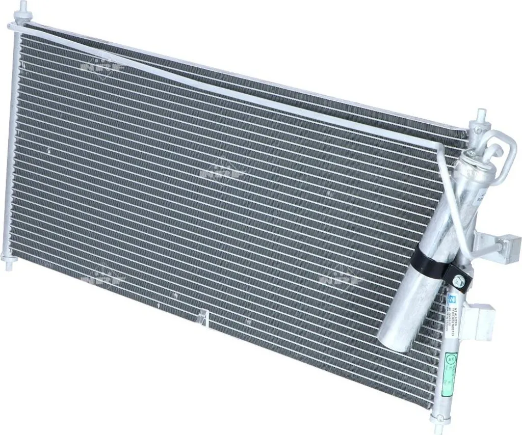 NRF 35563 Condenseur de Climatisation Haute Performance pour Auto - 6