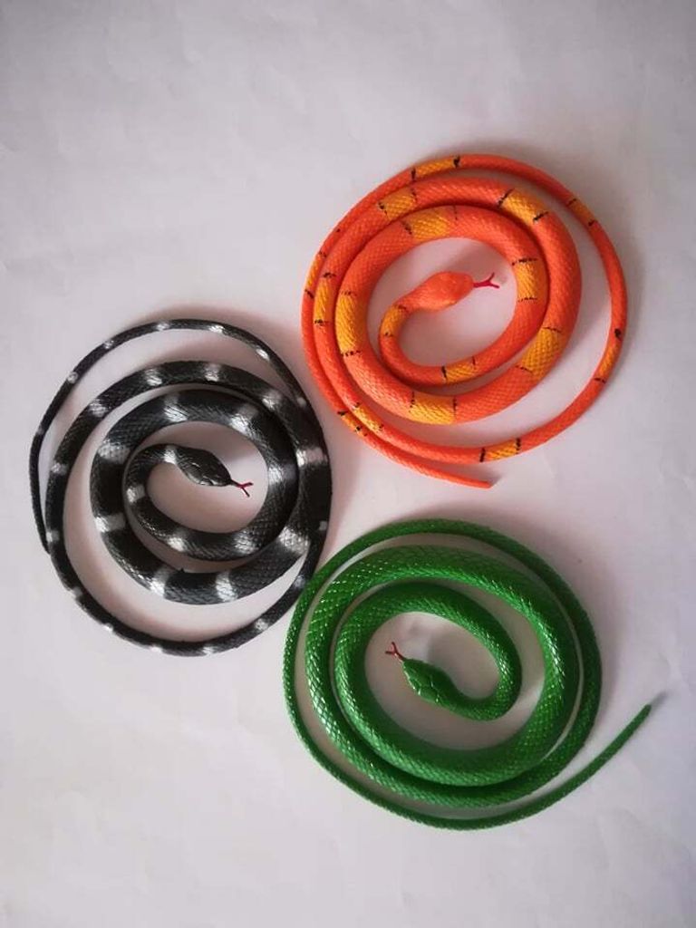 Realistische Gummischlange 130cm - Weiches Scherzspielzeug Für Halloween & Streiche