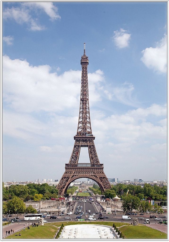 Wallario Wandbild Eiffelturm in Paris, Größe: 70,30 x 100,30 cm, Poster mit weißem Kunststoffrahmen