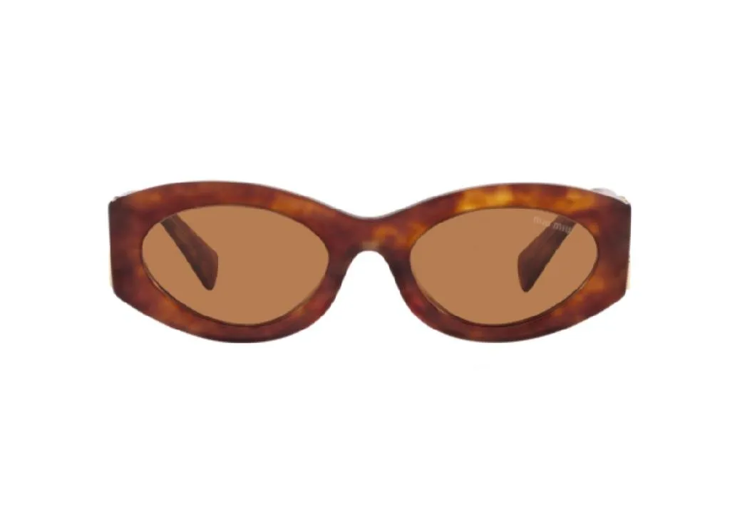 Lunettes de soleil Miu Miu MU 11WS 4BW2Z1 Havane avec verres bruns