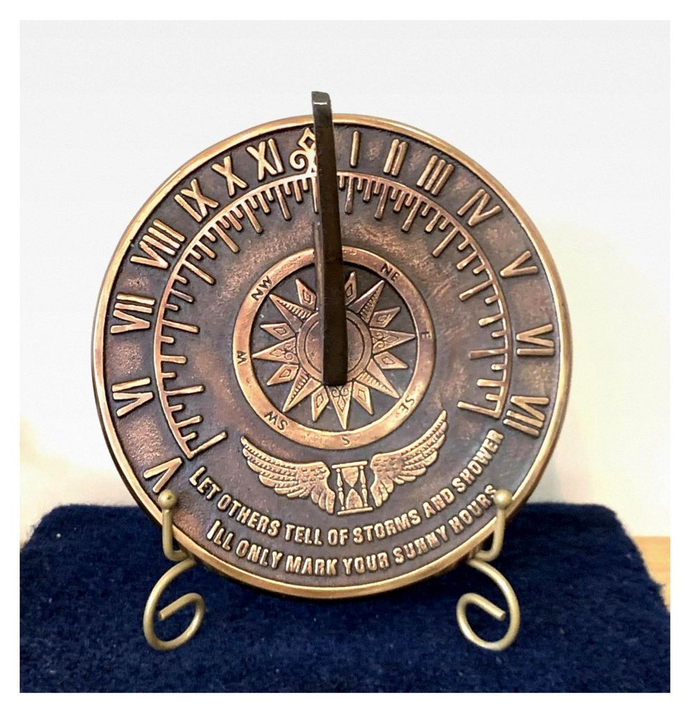 Sonnenuhr aus massivem Messing, handgefertigt, dekorativ für Innen- und Außenbereich, ideal als Geschenk oder zur Heim- und Bürodekoration